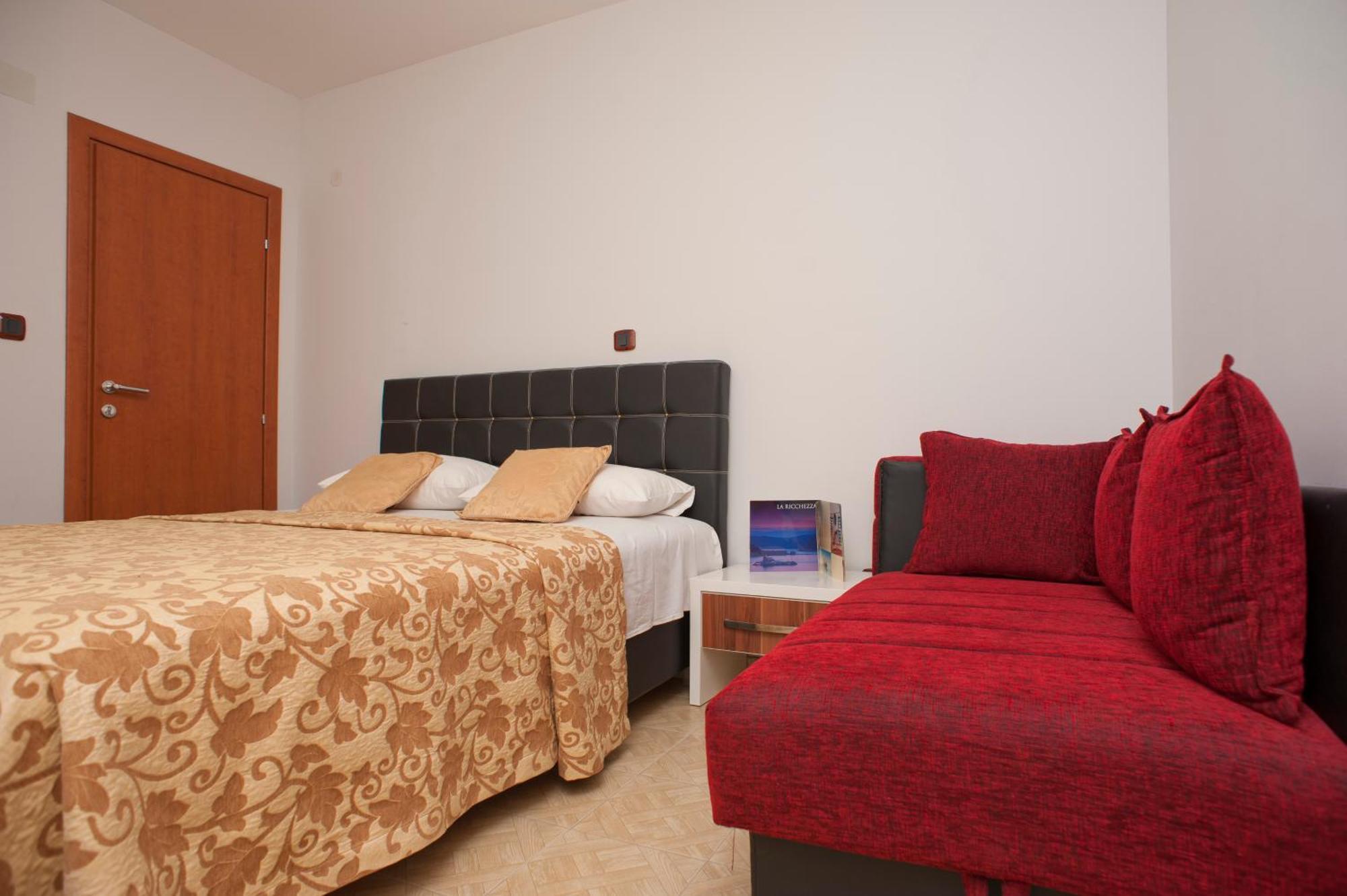 Apartments Gold Budva Extérieur photo